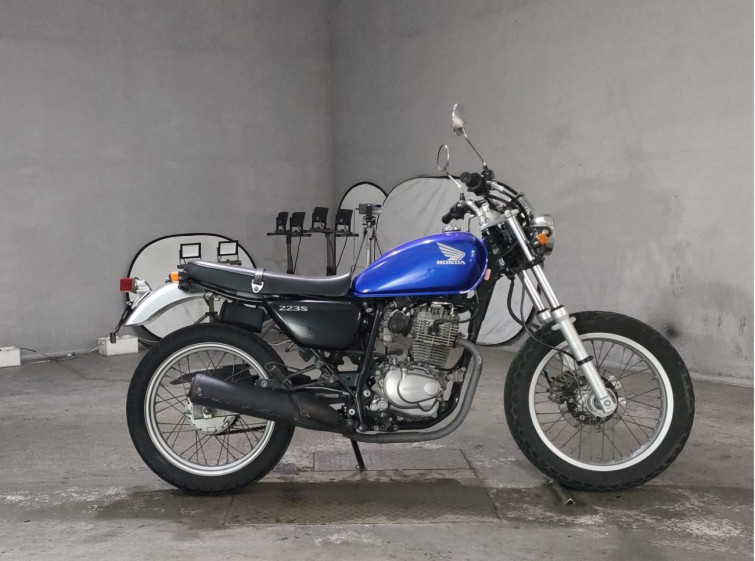 Мотоцикл Honda CB223S з пробігом 46051 km