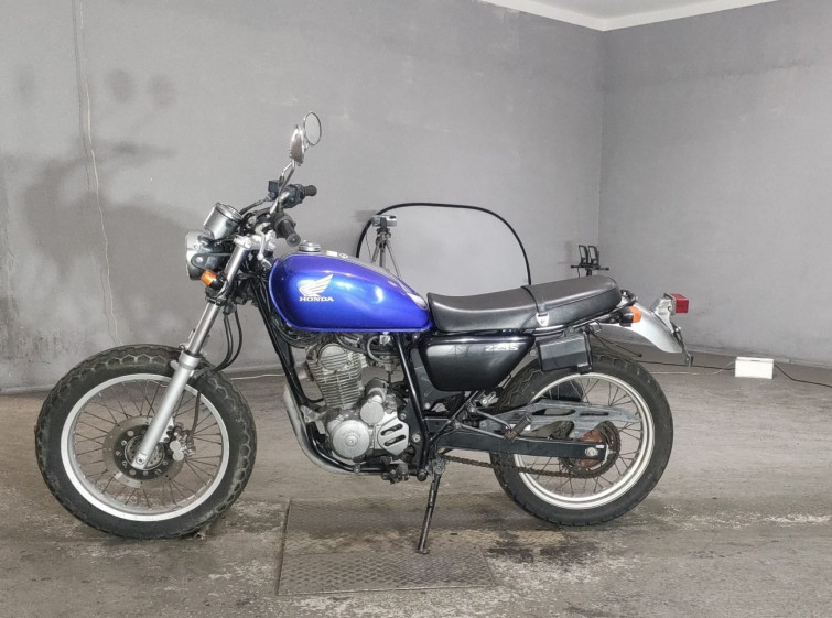 Мотоцикл Honda CB223S з пробігом 46051 km