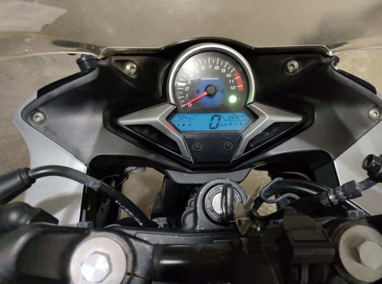 Мотоцикл Honda CBR250R з пробігом 34092 km
