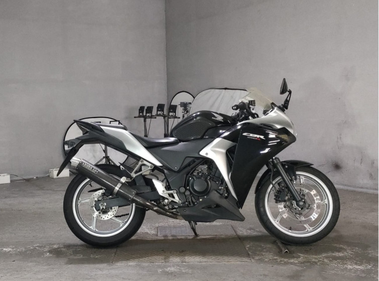 Мотоцикл Honda CBR250R з пробігом 34092 km