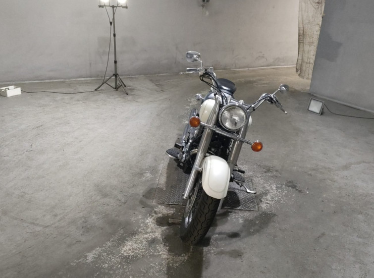 Мотоцикл Yamaha DRAGSTAR XVS400 CLASSIC с пробегом 6613 km
