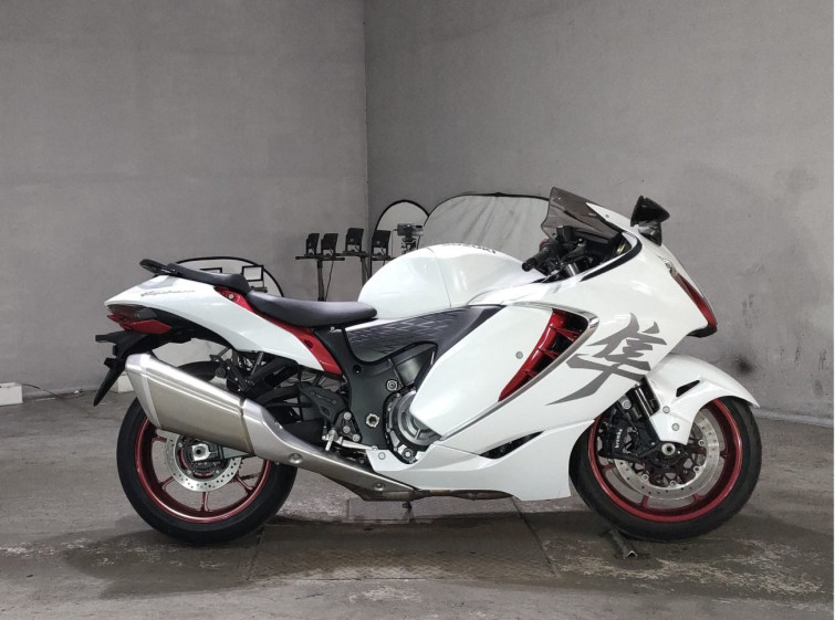 Мотоцикл Suzuki GSX1300R HAYABUSA с пробегом 4641 km