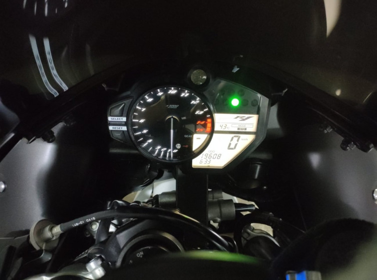 Мотоцикл Yamaha YZF-R1 с пробегом 19608 km
