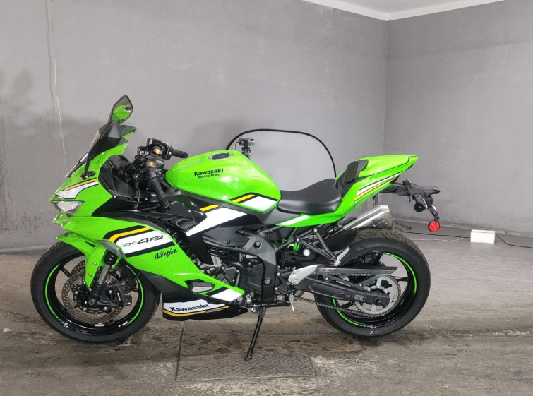 Мотоцикл Kawasaki NINJA ZX-4RR с пробегом 6411 km
