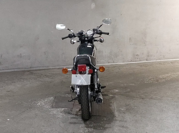 Мотоцикл Yamaha SR400 с пробегом 83814 km