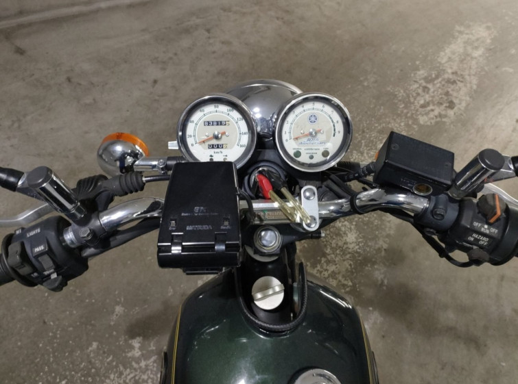 Мотоцикл Yamaha SR400 с пробегом 83814 km