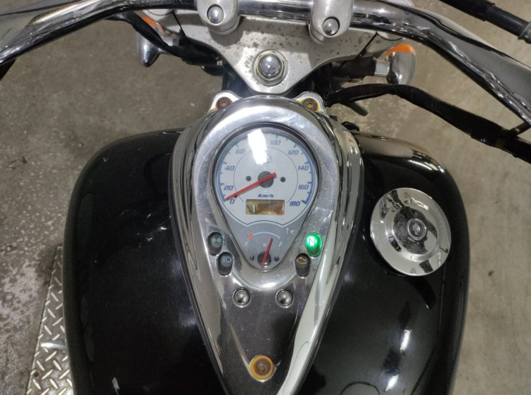 Мотоцикл Yamaha DRAGSTAR XVS400 с пробегом 32898 km