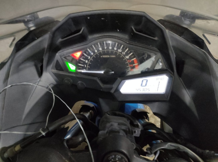 Мотоцикл Kawasaki NINJA250 с пробегом 45305 km