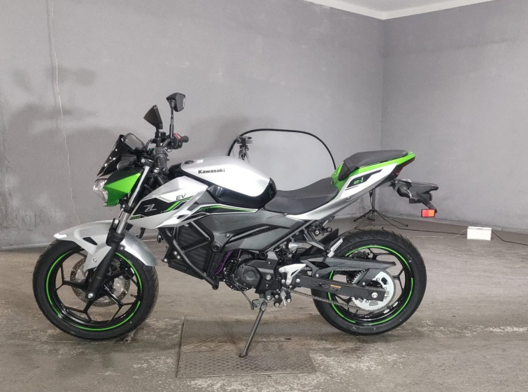 Мотоцикл Kawasaki Z E-1 с пробегом 46 km