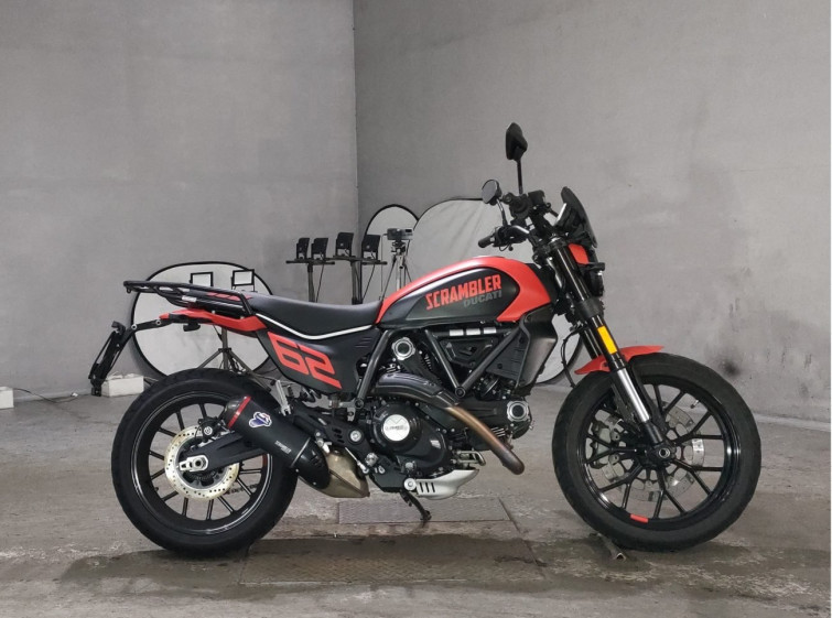 Мотоцикл Ducati SCRAMBLER 803 FULLTHROTTLE з пробігом 10048 km