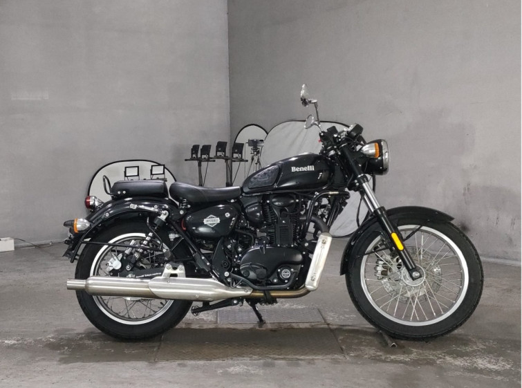 Мотоцикл Benelli IMPERIALE 400 з пробігом 6017 km
