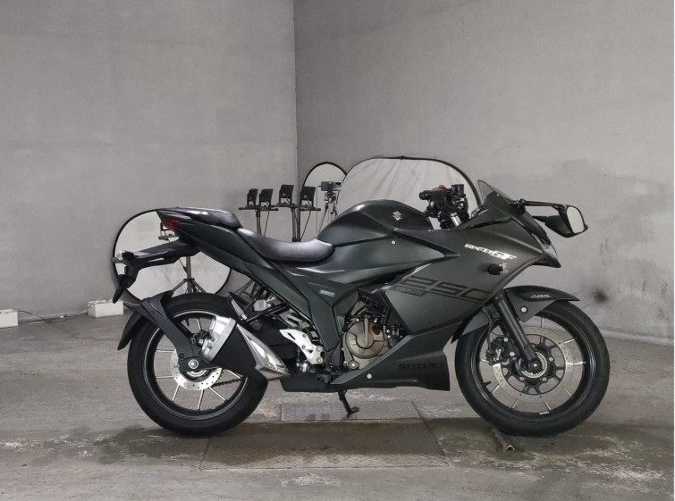 Мотоцикл Suzuki GIXXER250SF с пробегом 5391 km