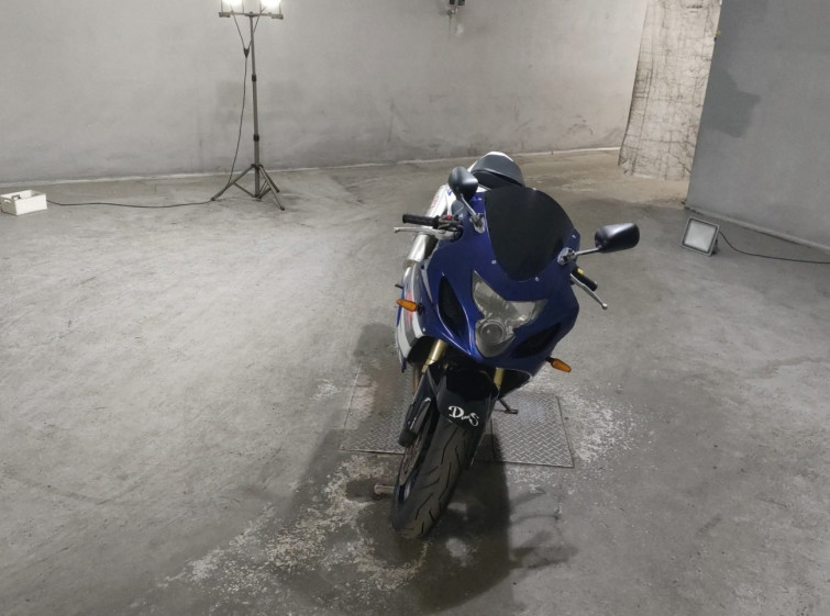Мотоцикл Suzuki GSX-R600 з пробігом 48680 km