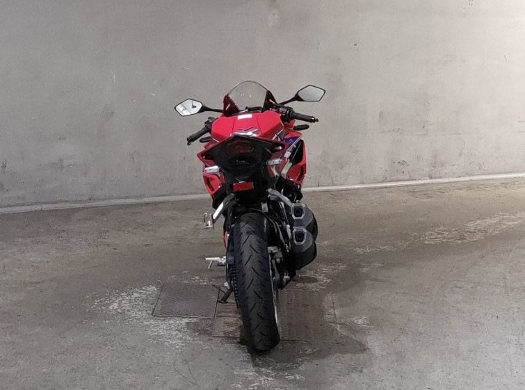 Мотоцикл Honda CBR250RR з пробігом 2813 km