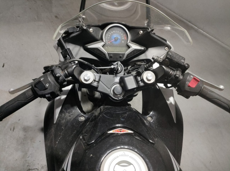 Мотоцикл Honda CBR250R с пробегом 42025 km