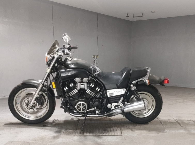 Мотоцикл Yamaha V-MAX1200 с пробегом 33000 km