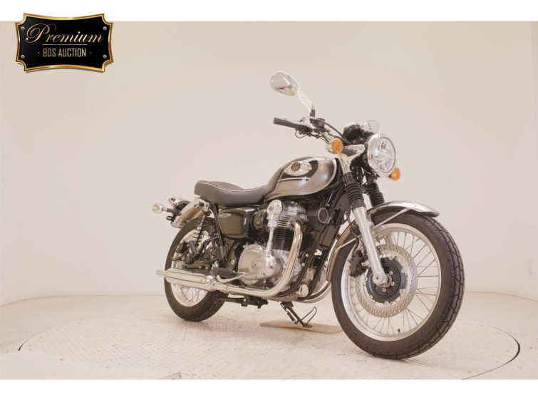 Мотоцикл Kawasaki W800 з пробігом 4909 km