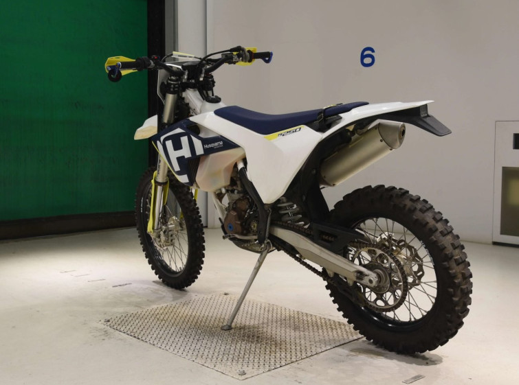 Мотоцикл Husqvarna FE250 с пробегом 500 km