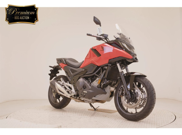 Мотоцикл Honda NC750XD с пробегом 126 km