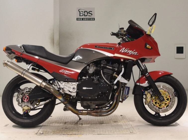 Мотоцикл Kawasaki GPZ900R с пробегом 6787 km