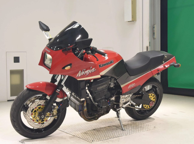 Мотоцикл Kawasaki GPZ900R с пробегом 6787 km