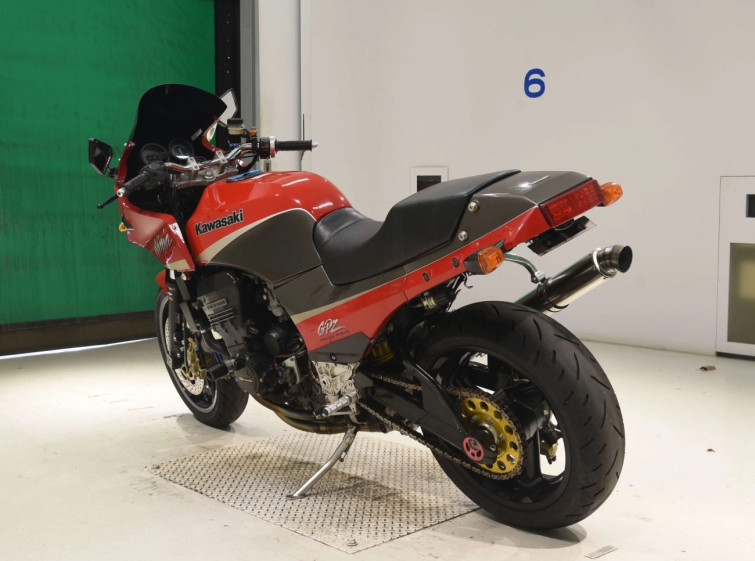 Мотоцикл Kawasaki GPZ900R с пробегом 6787 km