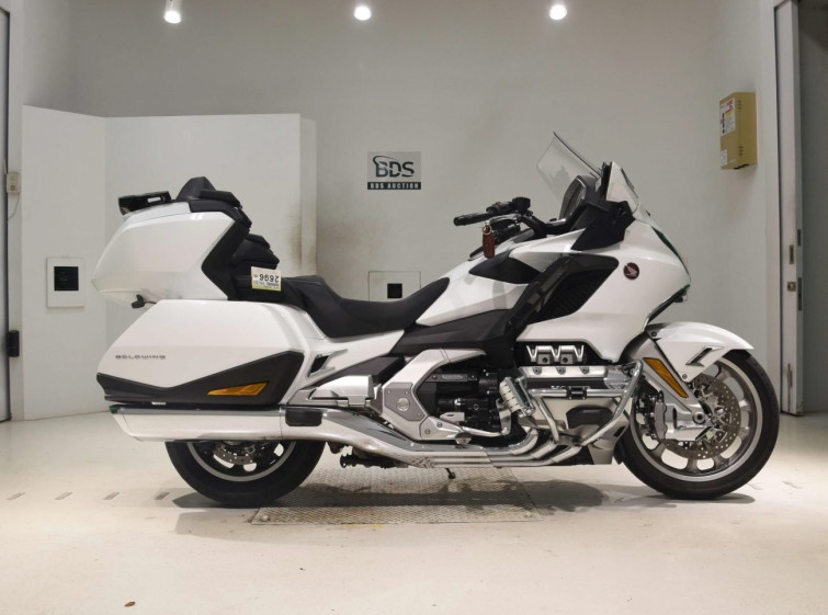 Мотоцикл Honda GL1800 TOUR D с пробегом 8057 km