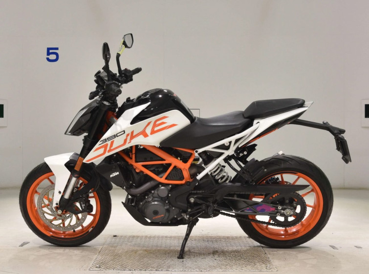 Мотоцикл KTM 390 DUKE с пробегом 12539 km