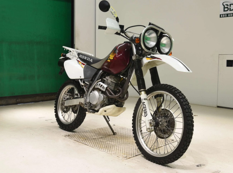 Мотоцикл Honda XR250 BAJA