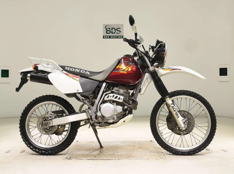 Мотоцикл Honda XR250 BAJA