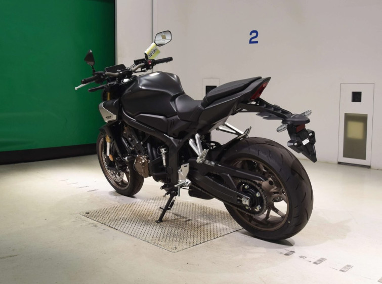Мотоцикл Honda CB650R-2E CLUTCH с пробегом 379 km