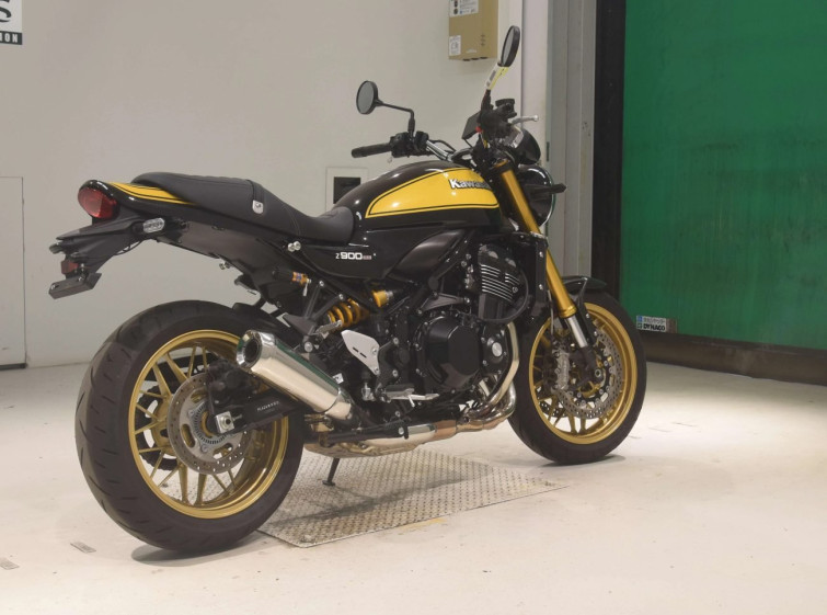 Мотоцикл Kawasaki Z900RS SE с пробегом 4152 km