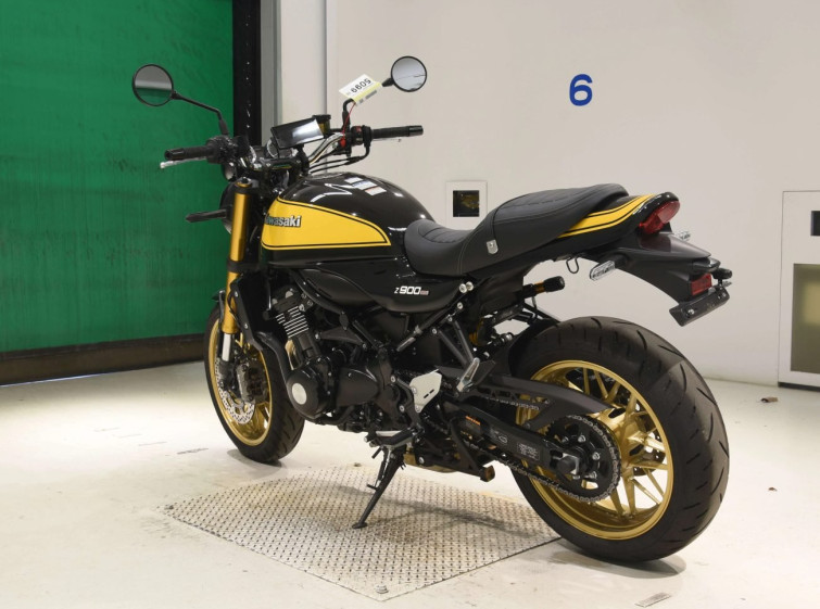 Мотоцикл Kawasaki Z900RS SE с пробегом 4152 km
