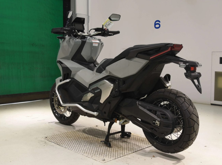 Мотоцикл Honda X-ADV750-2 с пробегом 16530 km