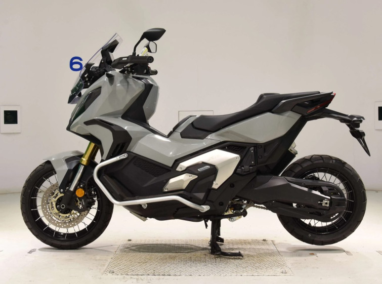 Мотоцикл Honda X-ADV750-2 с пробегом 16530 km