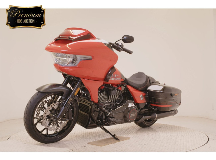 Мотоцикл HD FLTRXSTSE1980CVO с пробегом 8 km