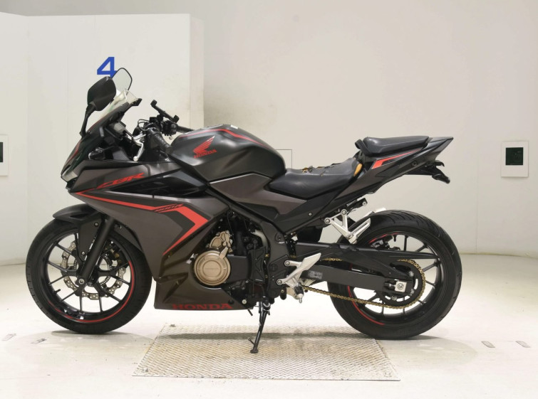 Мотоцикл Honda CBR400R с пробегом 24531 km