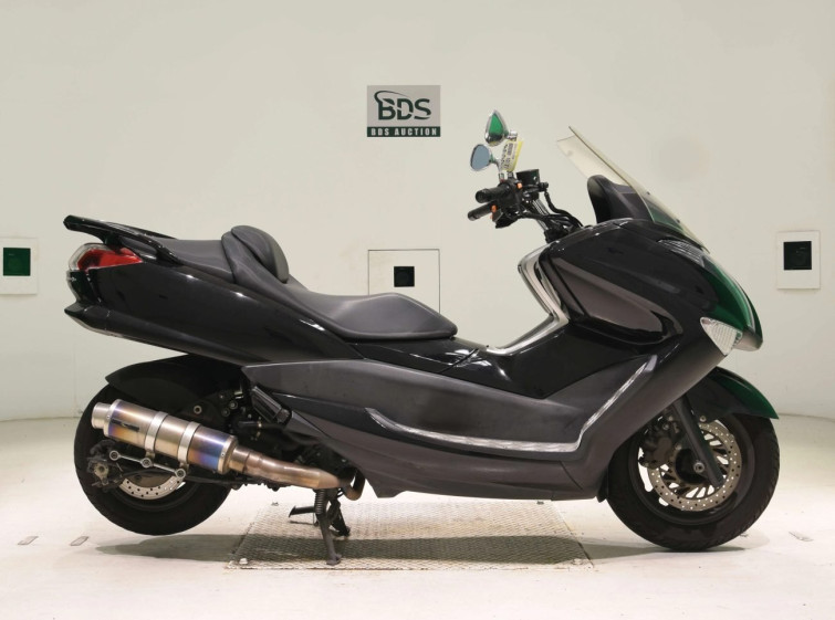 Мотоцикл Yamaha MAJESTY250 с пробегом 106000 km