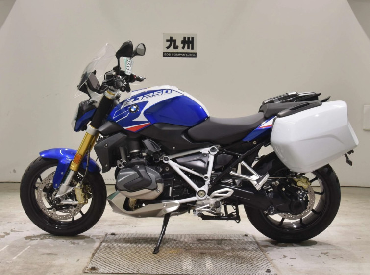 Мотоцикл BMW R1250R з пробігом 7854 km