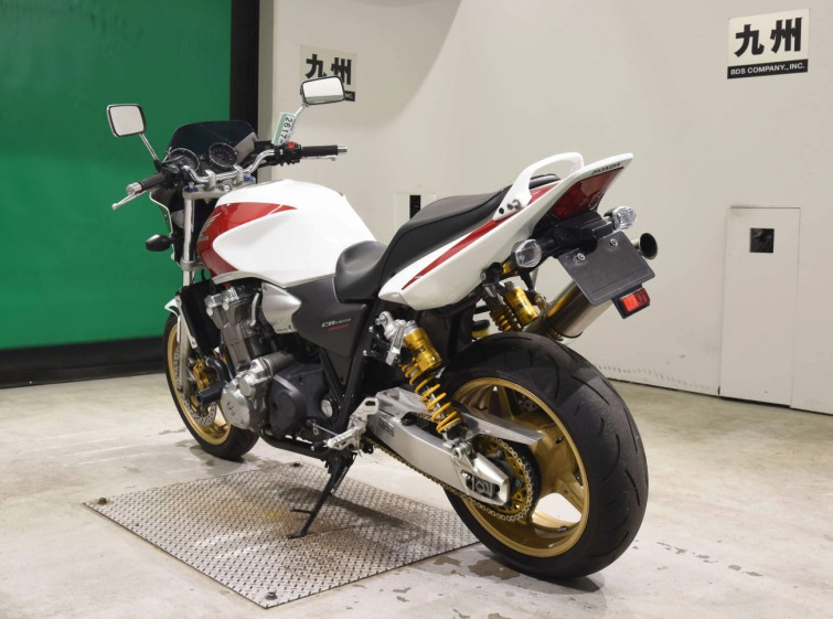 Мотоцикл Honda CB1300SF