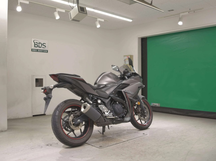Мотоцикл Yamaha YZF-R25