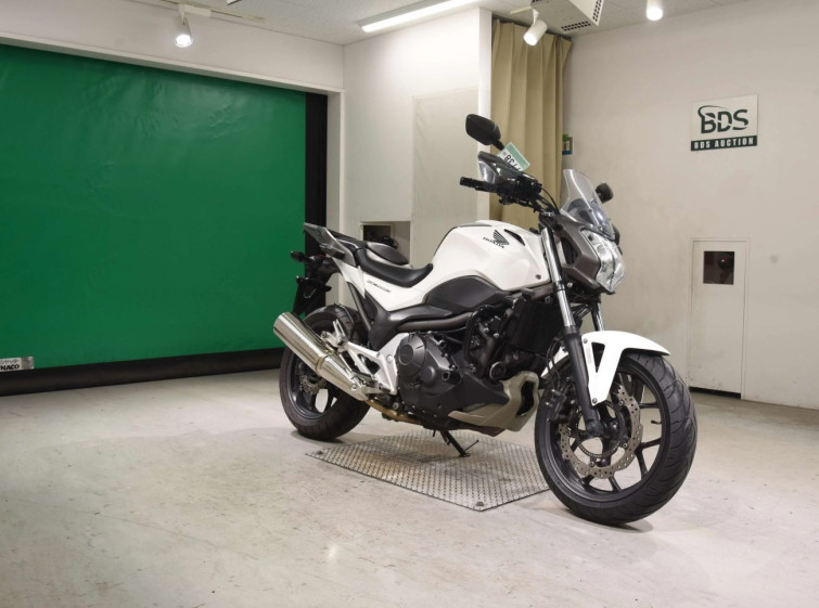 Мотоцикл Honda NC700SA з пробігом 17630 km