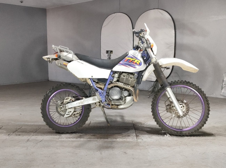 Мотоцикл Yamaha TT250R с пробегом 17414 km