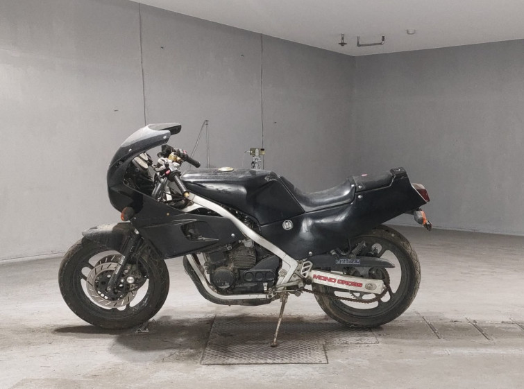 Мотоцикл Yamaha FZ400R с пробегом 23742 km