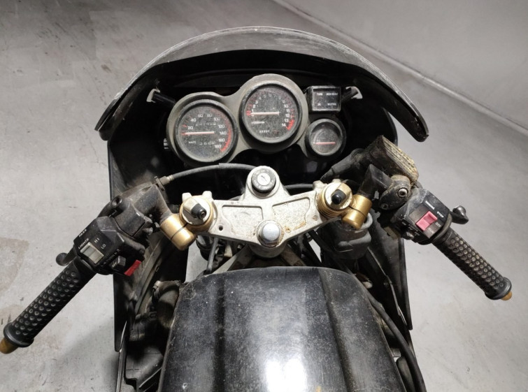 Мотоцикл Yamaha FZ400R с пробегом 23742 km