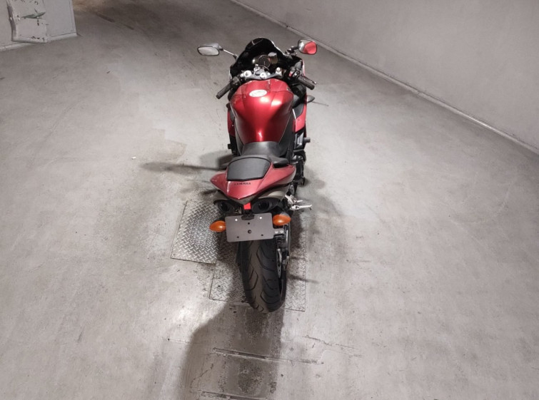 Мотоцикл Yamaha YZF-R1 з пробігом 21667 km