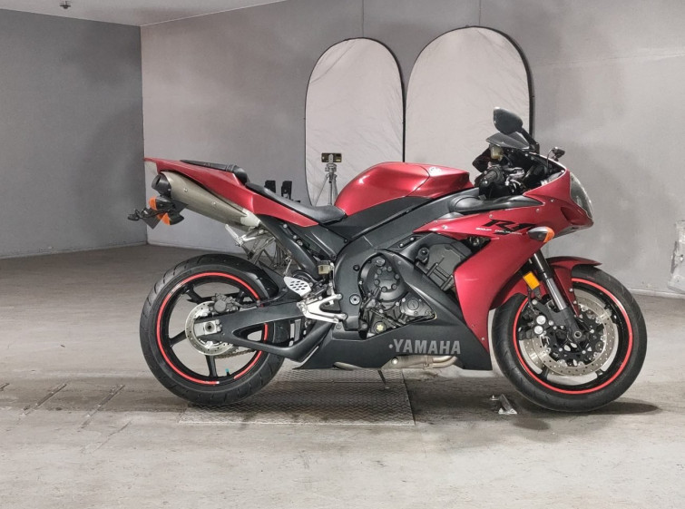 Мотоцикл Yamaha YZF-R1 з пробігом 21667 km