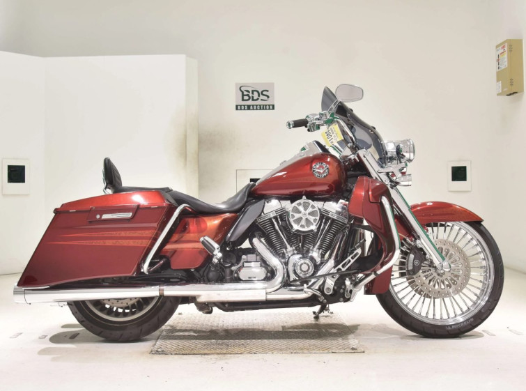 Мотоцикл HD ROAD KING FLHRC1800 з пробігом 65619 km