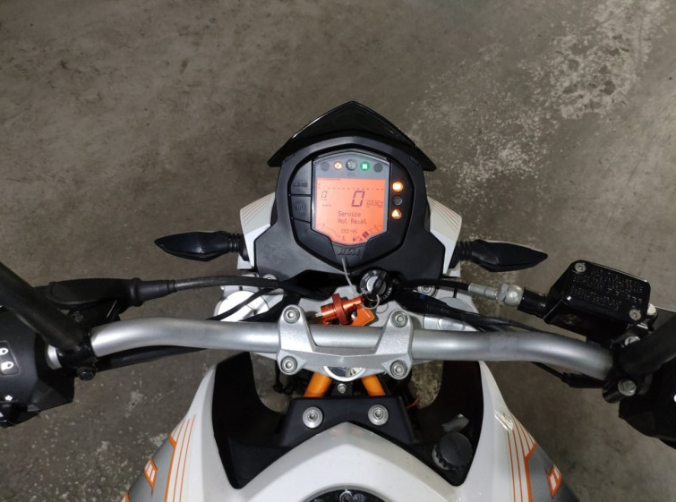 Мотоцикл KTM 390 DUKE с пробегом 3725 km
