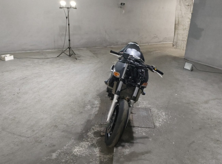 Мотоцикл Suzuki GSR400